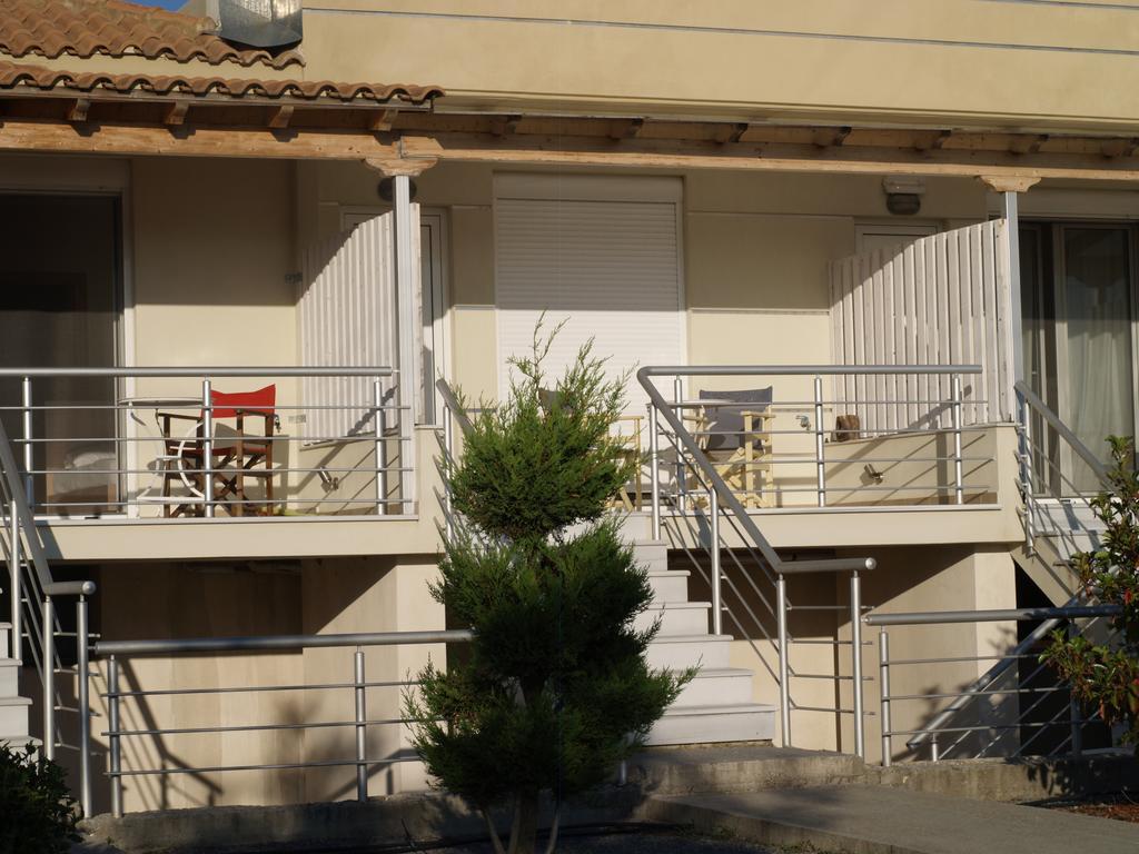 Salesi Apartment Мегалополис Екстериор снимка